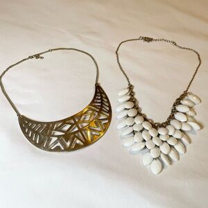 Gold and White Geometric Necklace Set